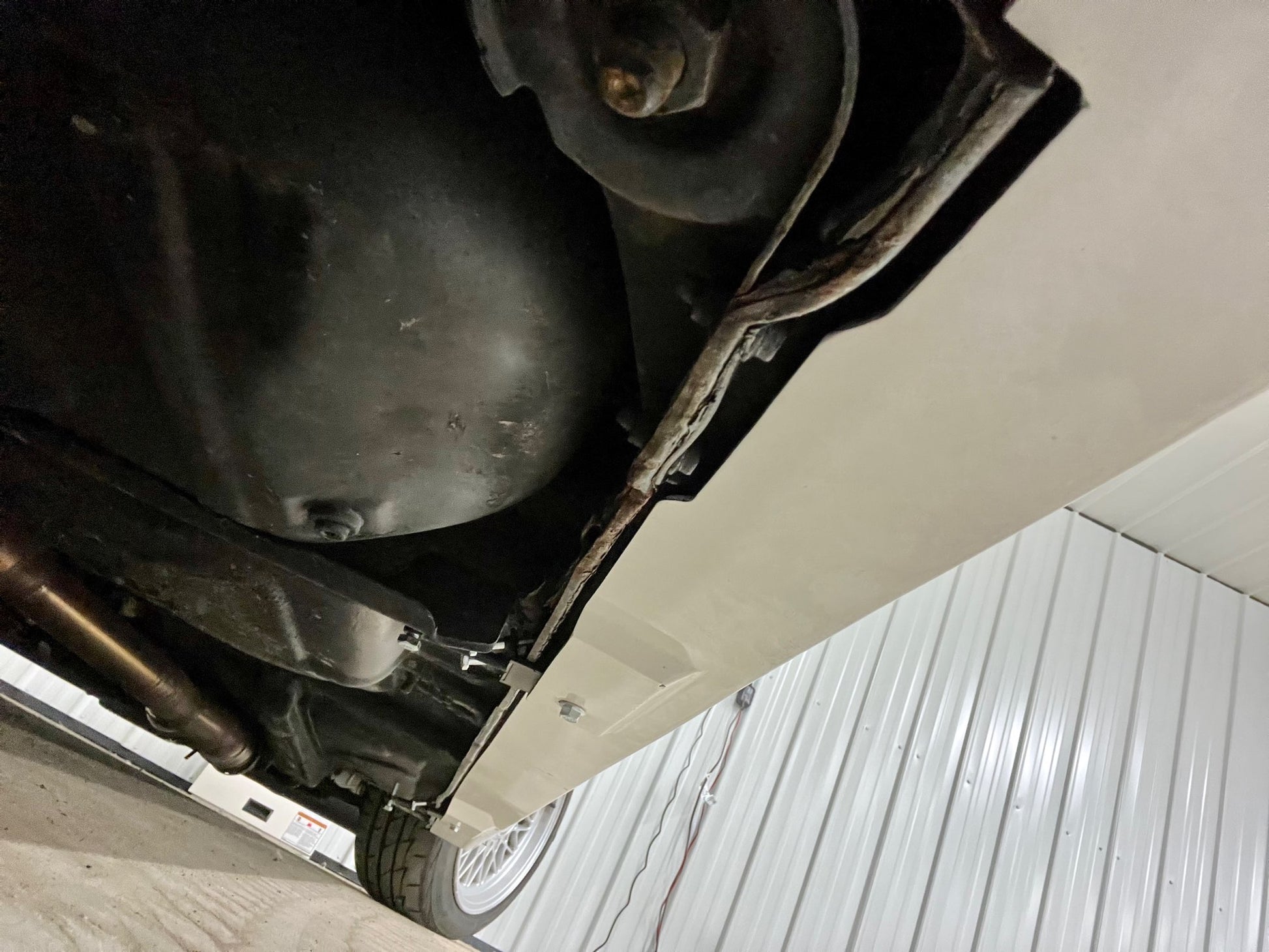 E30 V2 OEM+ Side Skirts image 12