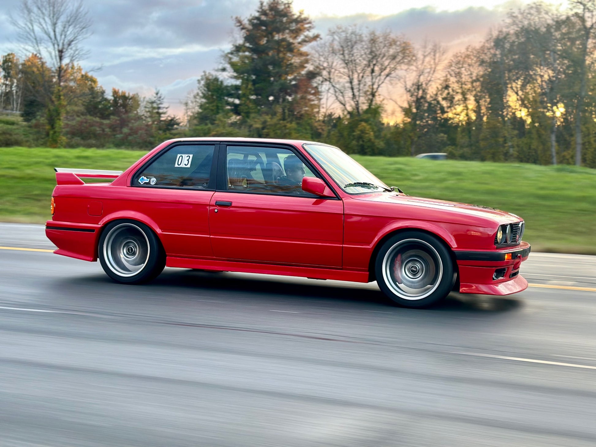 E30 V2 OEM+ Side Skirts image 2
